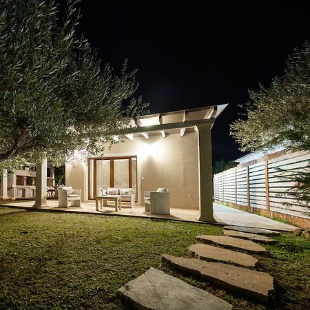 Theonymfi Luxury Villas Doukades Экстерьер фото