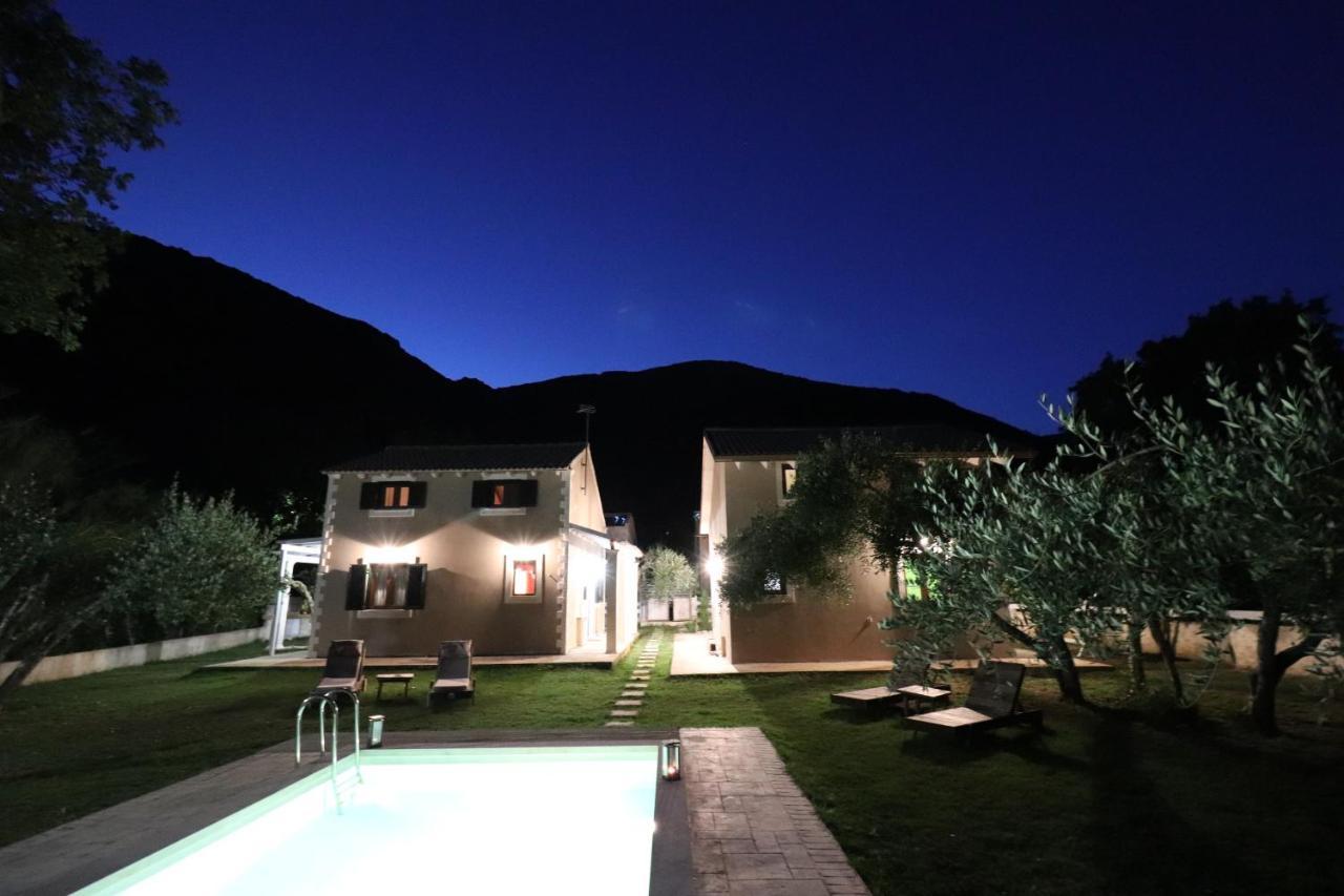 Theonymfi Luxury Villas Doukades Экстерьер фото